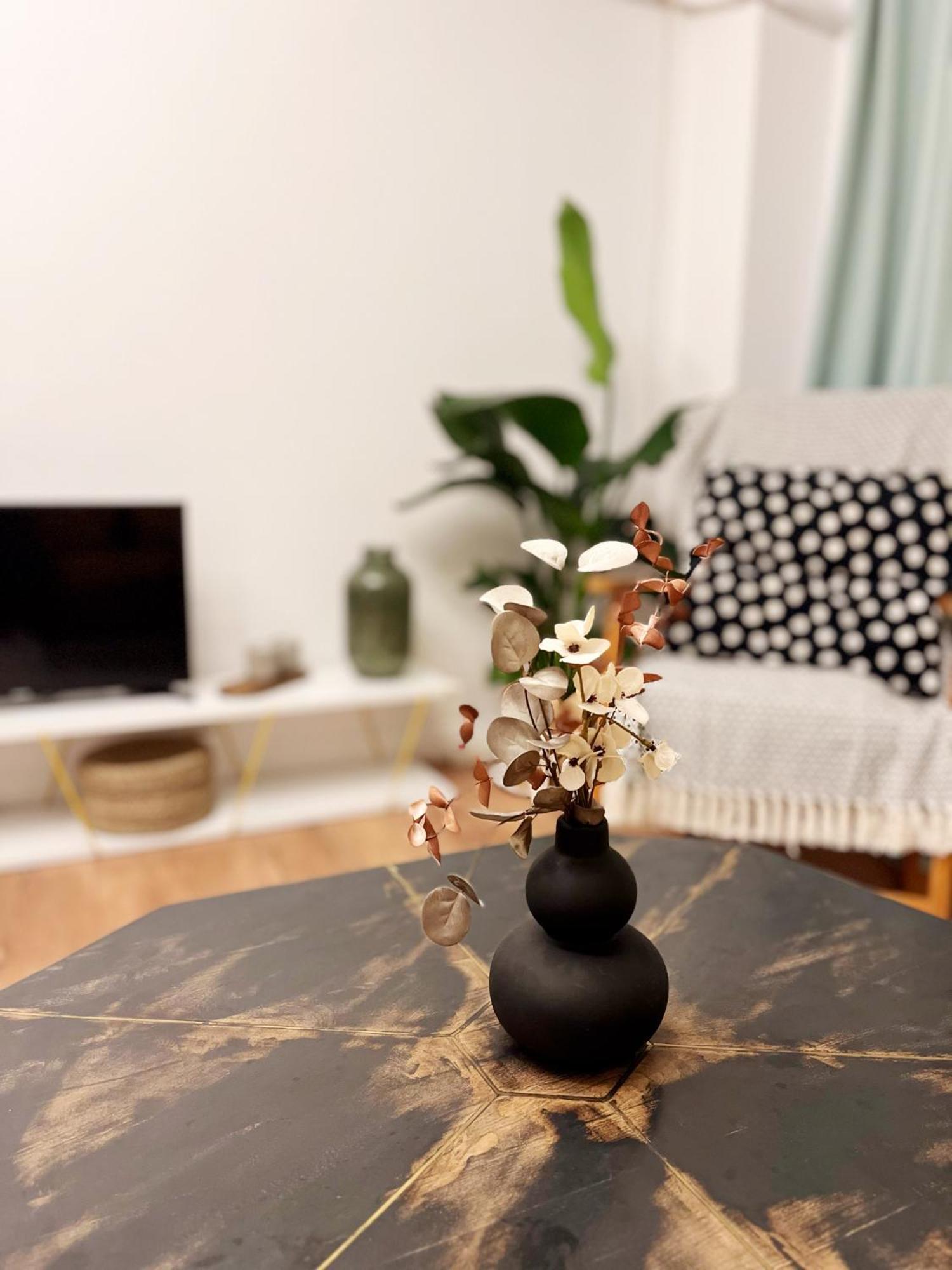 Lola'S Apartament Close To City Center 布加勒斯特 外观 照片