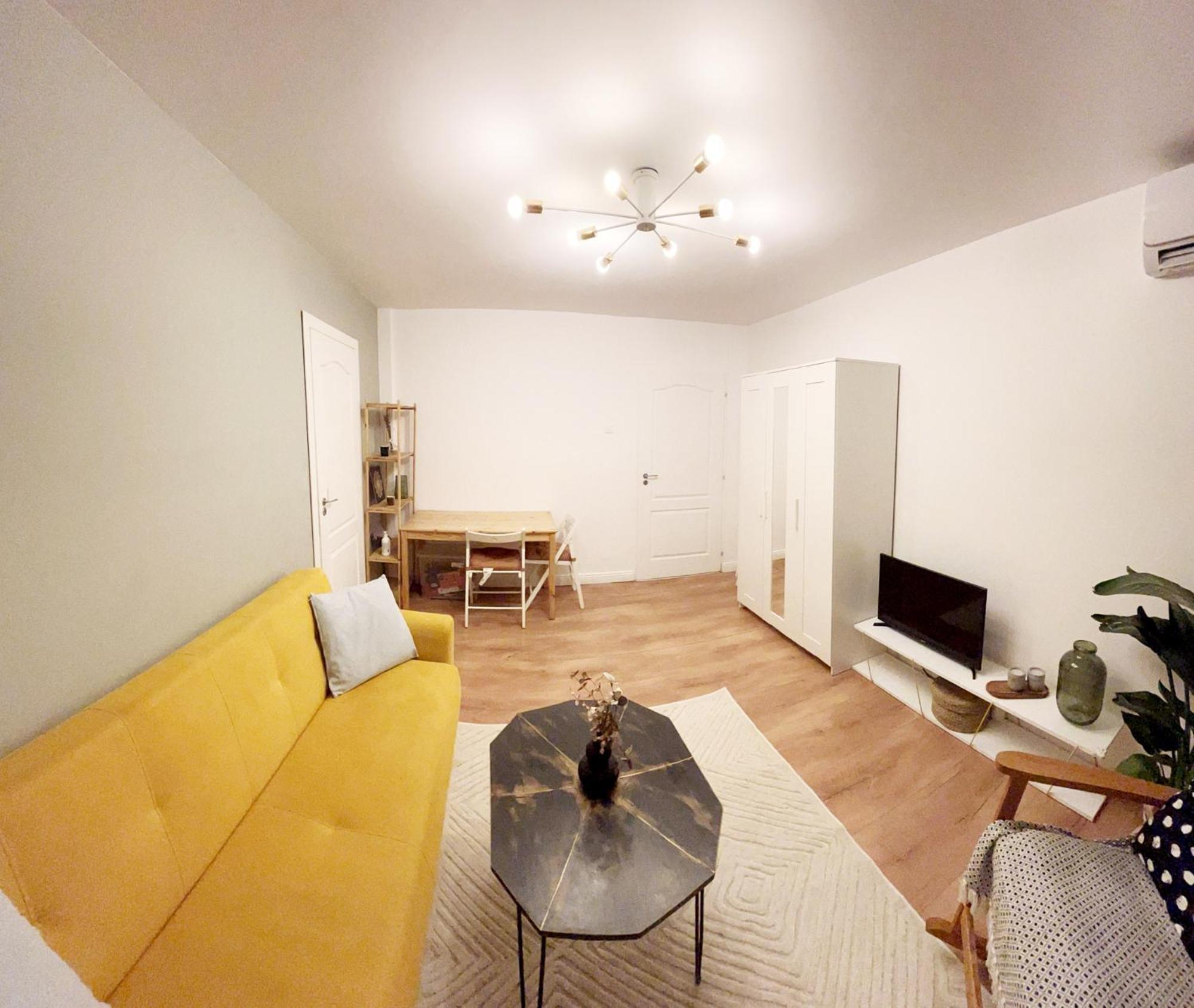 Lola'S Apartament Close To City Center 布加勒斯特 外观 照片